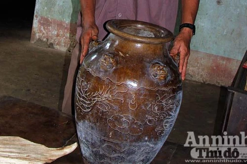  Ly kỳ vò rượu cần đánh được hơn 100 tên giặc