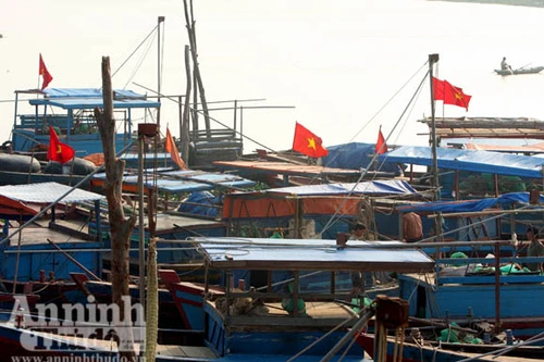 Để chuyến khai xuân xuôi chèo mát mái