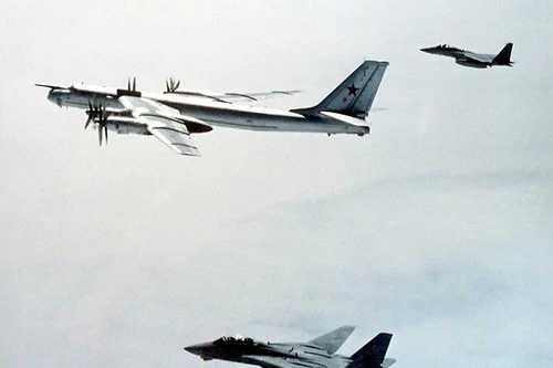 Lầu Năm Góc: Máy bay quân sự Nga gây nguy hiểm cho các chuyến bay dân sự