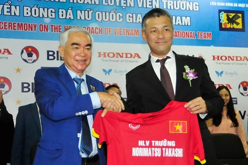 Bắt tay với HLV người Nhật, bóng đá nữ Việt Nam mơ dự World Cup