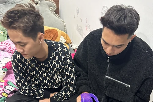 Đột kích căn hộ chung cư mini, bắt quả tang nhóm đối tượng "bay lắc"