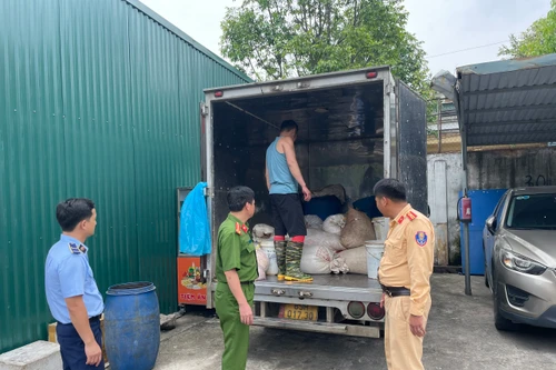 Chặn nguồn thực phẩm “bẩn” tuồn ra thị trường 