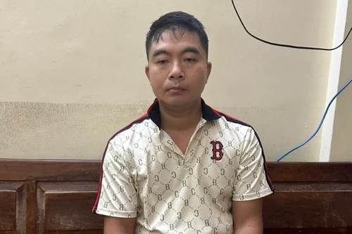 Gã đàn ông thuê xe tự lái rồi...mang đi cầm cố