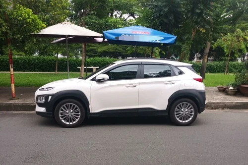 Kinh doanh thua lỗ, người đàn ông thuê 2 xe ô tô tự lái đi cầm cố