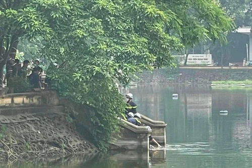 Một nữ sinh tử vong dưới hồ Láng