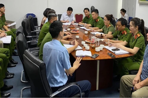 Đánh giá toàn diện, hiệu quả quy chế phối hợp bảo đảm an ninh, trật tự, phòng cháy tại Khu đô thị Royal City