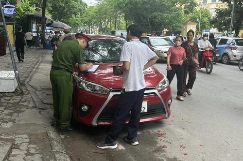 Xử lý nghiêm các vi phạm về trật tự giao thông, đô thị 