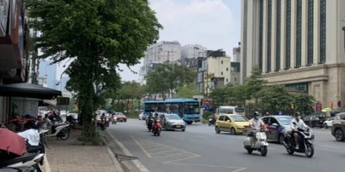 Công an quận Đống Đa tìm nhân chứng vụ tai nạn giao thông trên phố Xã Đàn