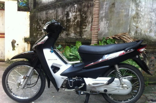 Công an quận Thanh Xuân tìm chủ sở hữu xe Honda Wave