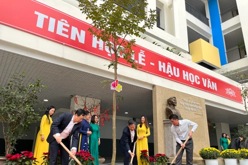 Quận Đống Đa phát động Tết trồng cây năm 2024