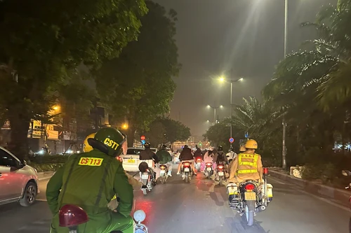 Lực lượng 141H Công an quận Đống Đa xuyên đêm đảm bảo an ninh trật tự địa bàn