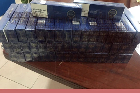 50 cây thuốc lá ngoại "đi" xe khách về Hà Nội