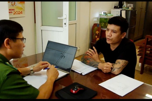 Đánh sập đường dây cá độ bóng đá "khủng"