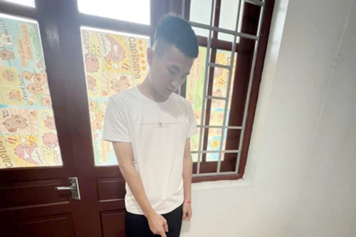 Phát hiện đối tượng cất giấu vũ khí quân dụng trái phép