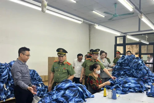 Công an Hà Nội tấn công mạnh hàng giả, hàng nhái, đảm bảo quyền lợi người tiêu dùng