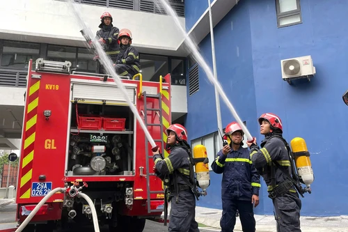 Diễn tập phương án chữa cháy, cứu nạn, cứu hộ tại Trường Tiểu học, Trung học cơ sở và Trung học phổ thông Dewey Ocean Park