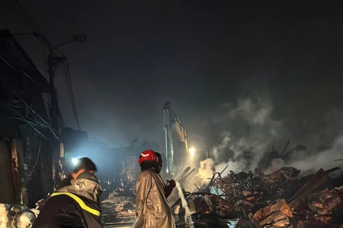 Thông tin bất ngờ về vụ cháy kho xưởng ở quận Nam Từ Liêm