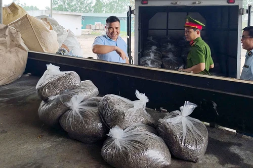 Xử phạt trường hợp kinh doanh thực phẩm không rõ nguồn gốc