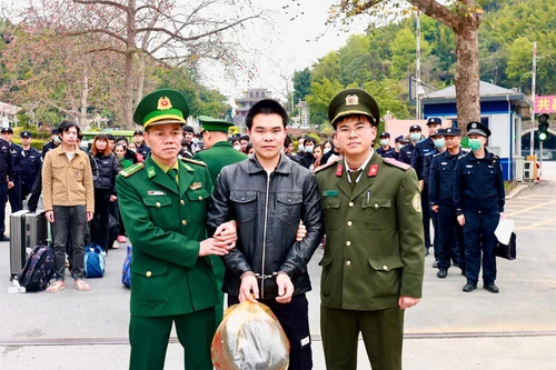 Gây án trộm cắp tài sản, trốn sang Trung Quốc cũng không thoát