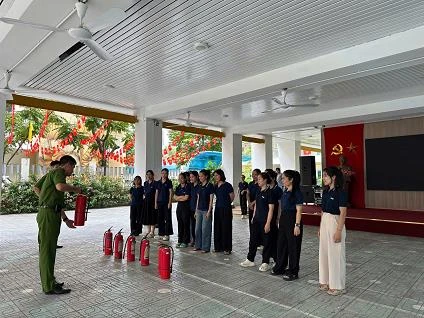 Tuyên truyền an toàn cháy, nổ, hướng dẫn thoát nạn tại cơ sở mầm non