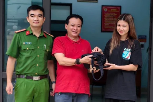 Nhanh chóng hỗ trợ du khách nước ngoài nhận lại tài sản bị thất lạc