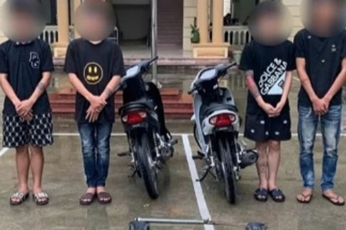 Tạm giữ 4 thiếu niên có hành vi cướp tài sản