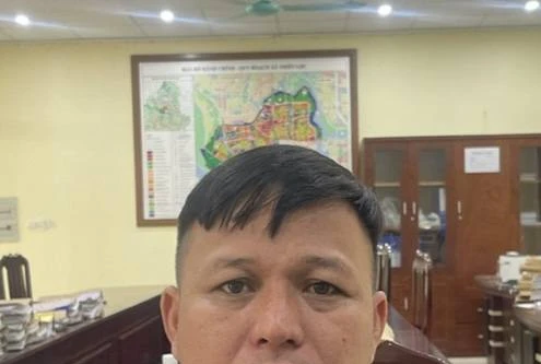 Đối tượng mua bán người bị truy nã ra đầu thú