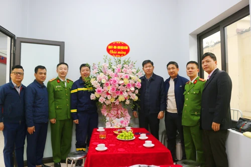 Ra mắt Phân đội Cảnh sát phòng cháy, chữa cháy và cứu nạn, cứu hộ Công an quận Ba Đình