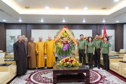 Trung ương Giáo hội Phật giáo Việt Nam chúc mừng Công an Hà Nội nhân kỷ niệm 80 năm Ngày truyền thống lực lượng Công an nhân dân