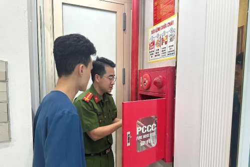 Kiểm tra công tác phòng cháy, chữa cháy tại các cơ sở y tế ở huyện Gia Lâm