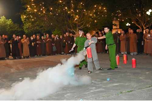 Khuyến cáo nguy cơ cháy, nổ tại các cơ sở tôn giáo 