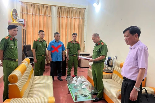 Bắt nguyên Chủ tịch một phường ở tỉnh Lào Cai