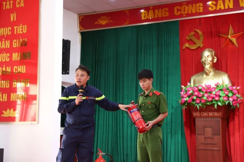 Tập huấn nâng cao ý thức chấp hành an toàn cháy, nổ