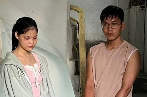 Phát hiện đôi nam nữ mua bán trái phép chất ma tuý