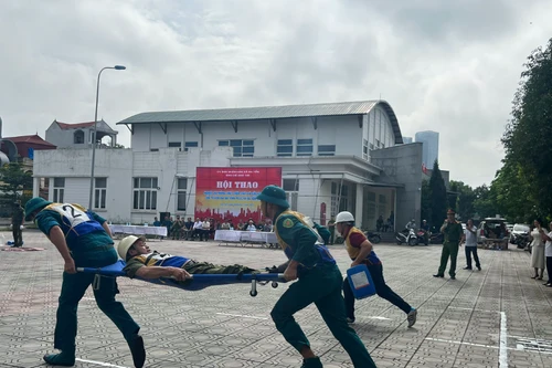 “Tổ liên gia an toàn phòng cháy, chữa cháy” trổ tài cứu người, xử lý hoả hoạn