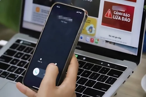 Đăng hình phụ nữ gợi cảm lên mạng xã hội để lừa đảo chiếm đoạt tiền