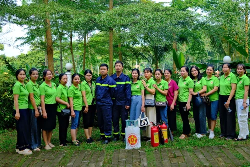 Công ty Tháng 8 nhiều hoạt động tôn vinh phụ nữ nhân ngày 20/10