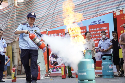 Triển khai các biện pháp phòng cháy, thoát nạn tại khu vực phố cổ và không gian phố đi bộ, chợ đêm 