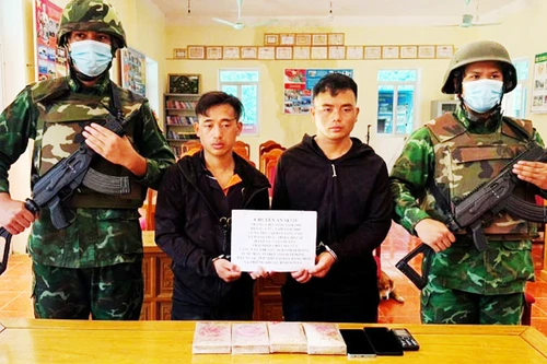 Bắt giữ nhóm đối tượng vận chuyển ma túy trái phép