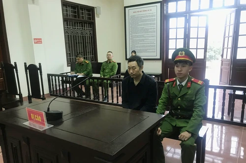 Vi phạm quy định khi tham gia giao thông đường bộ, một người nước ngoài bị xử phạt 40 triệu đồng