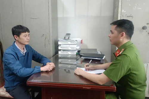 Khởi tố nhóm đối tượng tổ chức đánh bạc và đánh bạc 