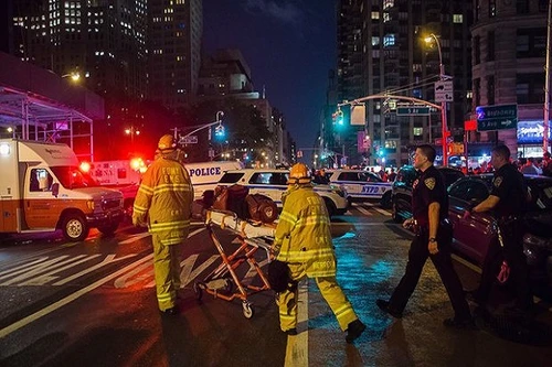 New York báo động toàn diện sau vụ nổ lớn