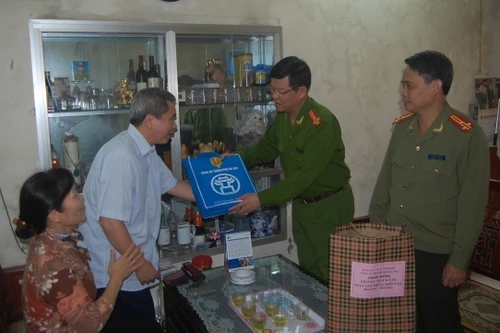 Tri ân những đóng góp của CBCS từng tham gia một thời hoa lửa