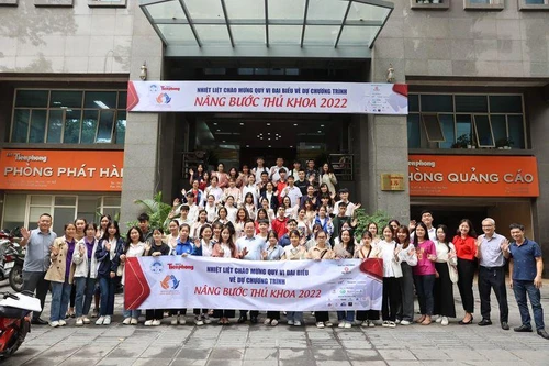 Đáng khâm phục 140 thủ khoa đại học có hoàn cảnh đặc biệt khó khăn 