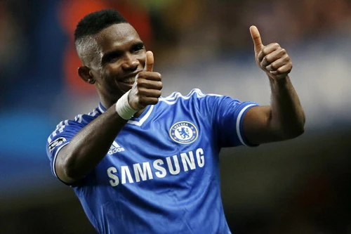 Eto'o tập luyện một mình trước trận gặp PSG