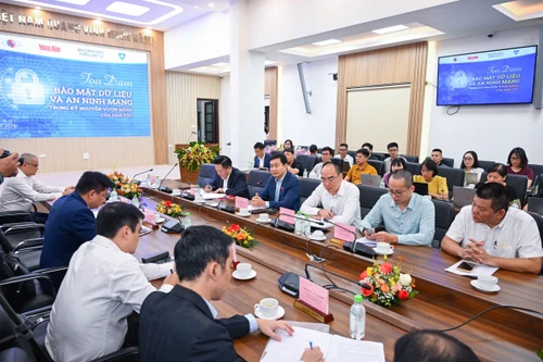 Nhận diện sớm rủi ro an ninh mạng, xây dựng hành lang pháp lý chặt chẽ là vấn đề sống còn