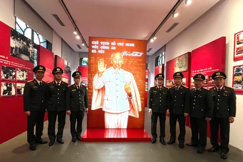 Thanh tra CATP Hà Nội phát động phong trào thi đua “Ba nhất: Kỷ luật nhất - Trung thành nhất - Gần dân nhất”