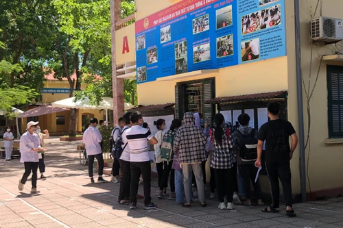 Đến tối 6-7, hơn 14.000 thí sinh không thể dự thi vì Covid-19