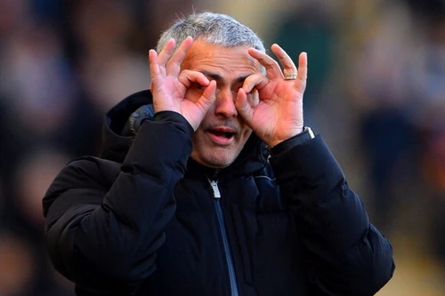 Eto'o thừa nhận HLV Mourinho… hơi mất trí