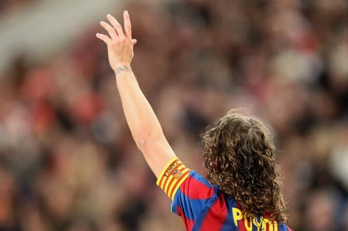 Tạm biệt Puyol! Tạm biệt người “thủ lĩnh”!